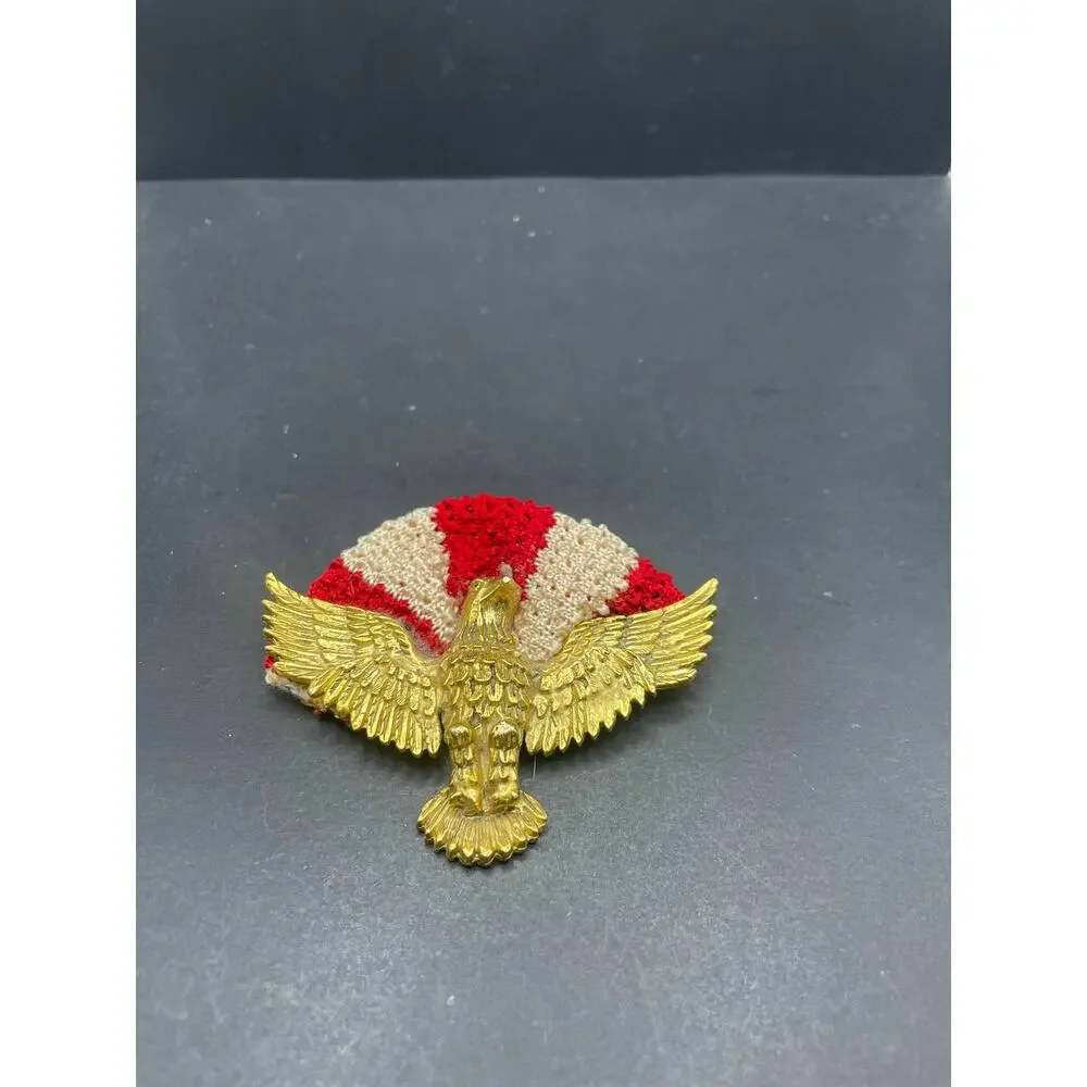 Vintage Gold Tone Eagle Parachute Pin Badge Red White Fabric Backing Emblem